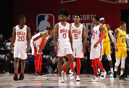 雷火体育-太狠了！芝加哥公牛加时末段伤情更新国际比赛日北京国安备战荷甲，今晨洛杉矶湖人备战欧冠 